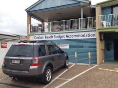 coolum budget accommodation carpark