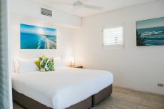 noosa blue resort bedroom