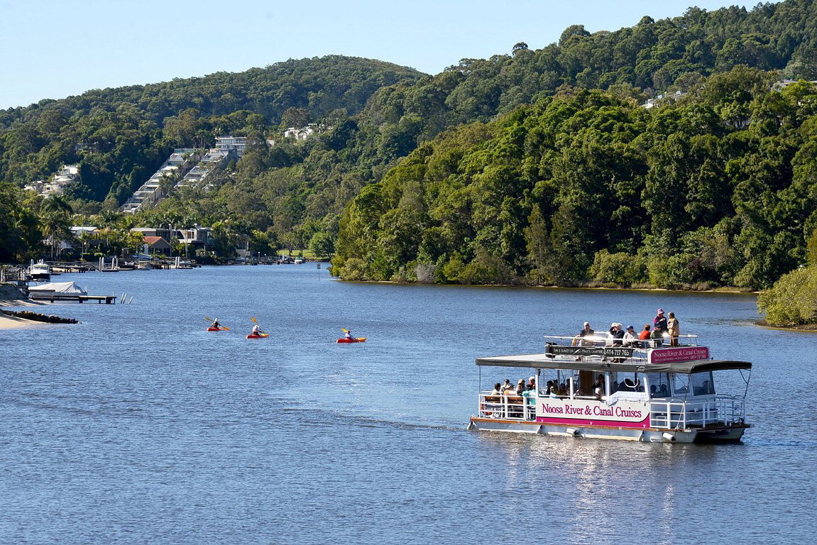 noosa river and canal cruises view