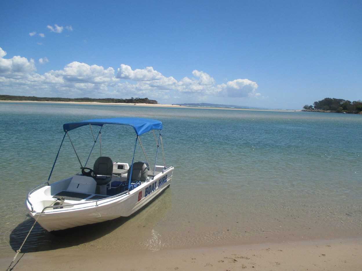 o boat hire qld